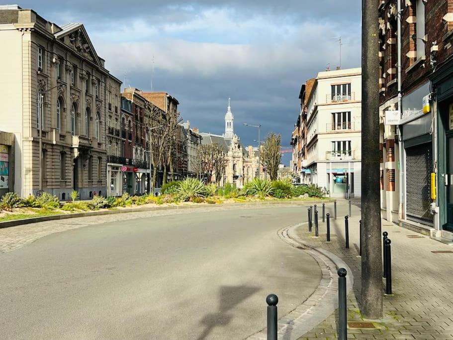 Apt Des Artistes, 3 Min A Pied Gare Et Centre วาลองเซียนส์ ภายนอก รูปภาพ